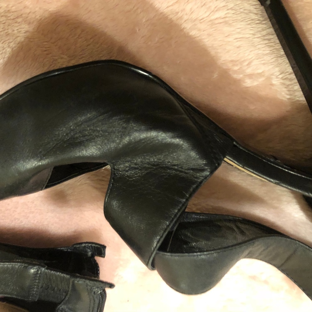 GUESS Black Criss Cross Ramba Pumps - Picture 4 of 5